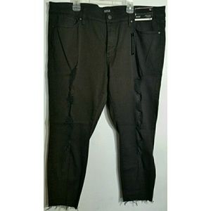 a.n.a Skinny Ankle Shredded Black 18 Jeans